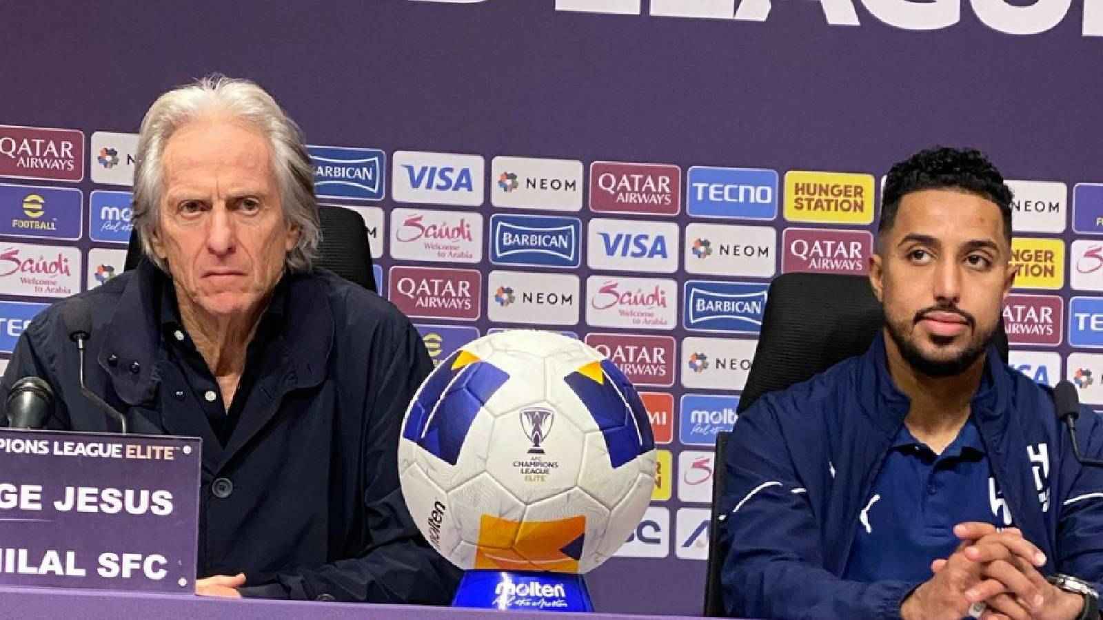 "توتر وعلاقة غير جيدة" بين سالم الدوسري وجيسوس (فيديو)