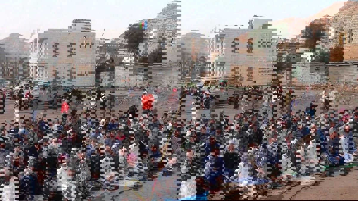 الحوثيون يختطفون 25 شخصًا أقاموا صلاة العيد في صنعاء