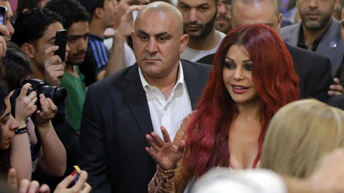 "قلبك ثلج، قلبي نار".. هيفاء وهبي تشتبك مع السيناتور بيرني ساندرز