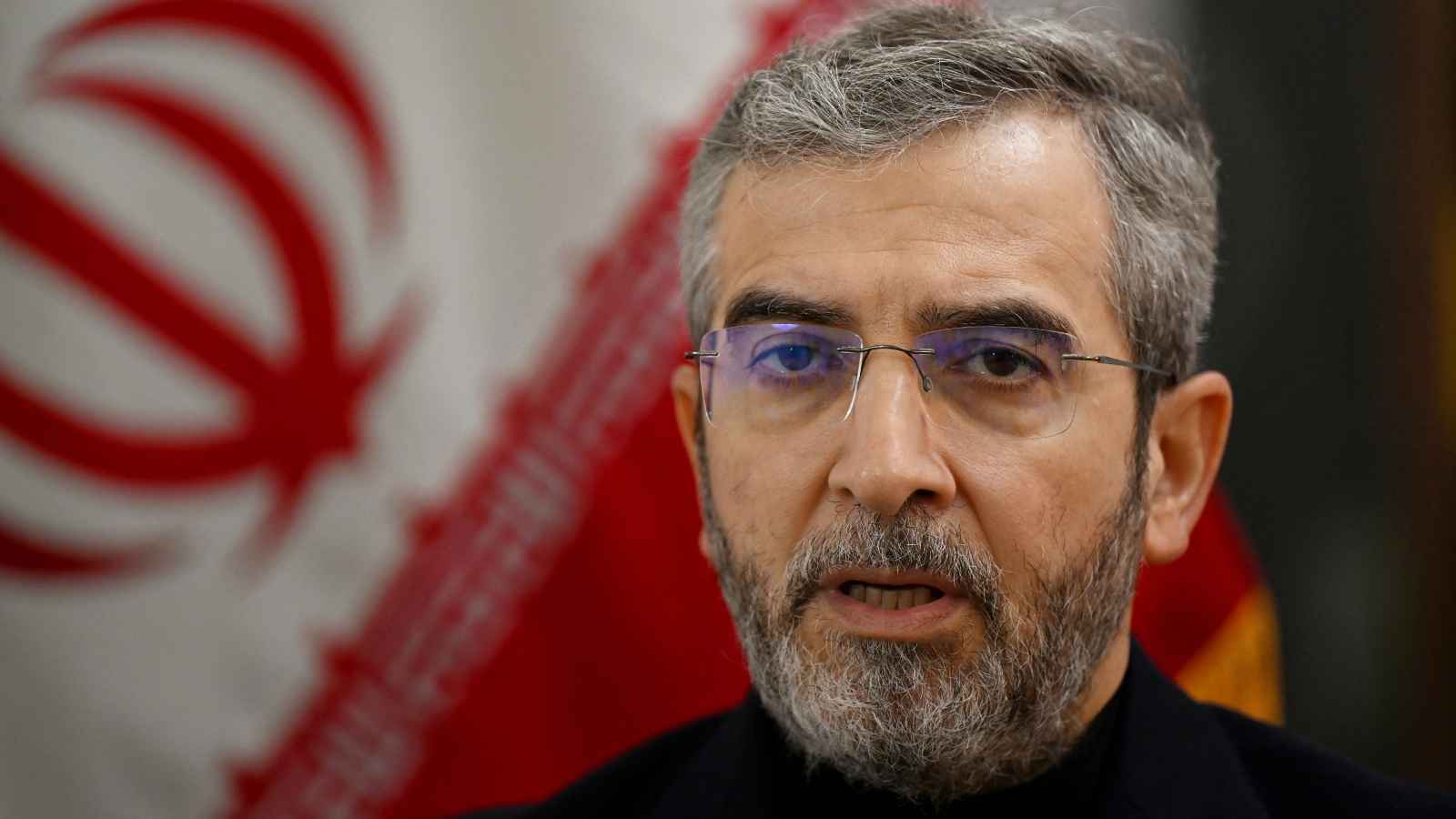 خامنئي يعين علي باقري كني في منصب مهم