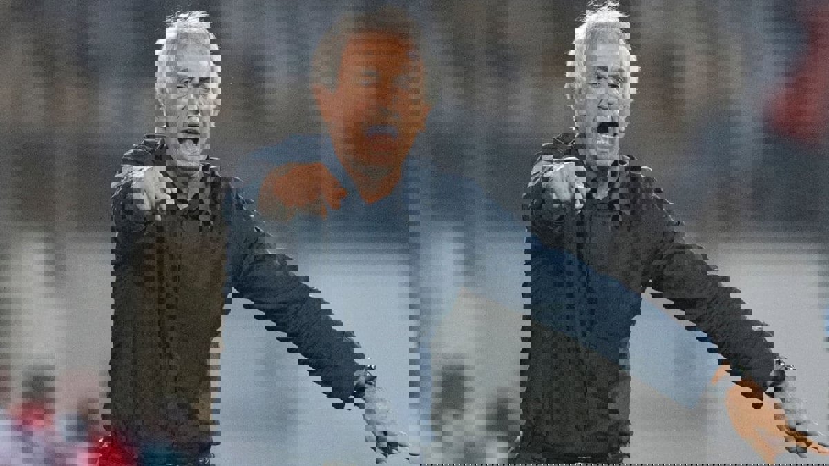 تقرير: الاتحاد المغربي قرر إقالة وحيد خليلوزيتش.. ووليد الركراكي مرشح لخلافته