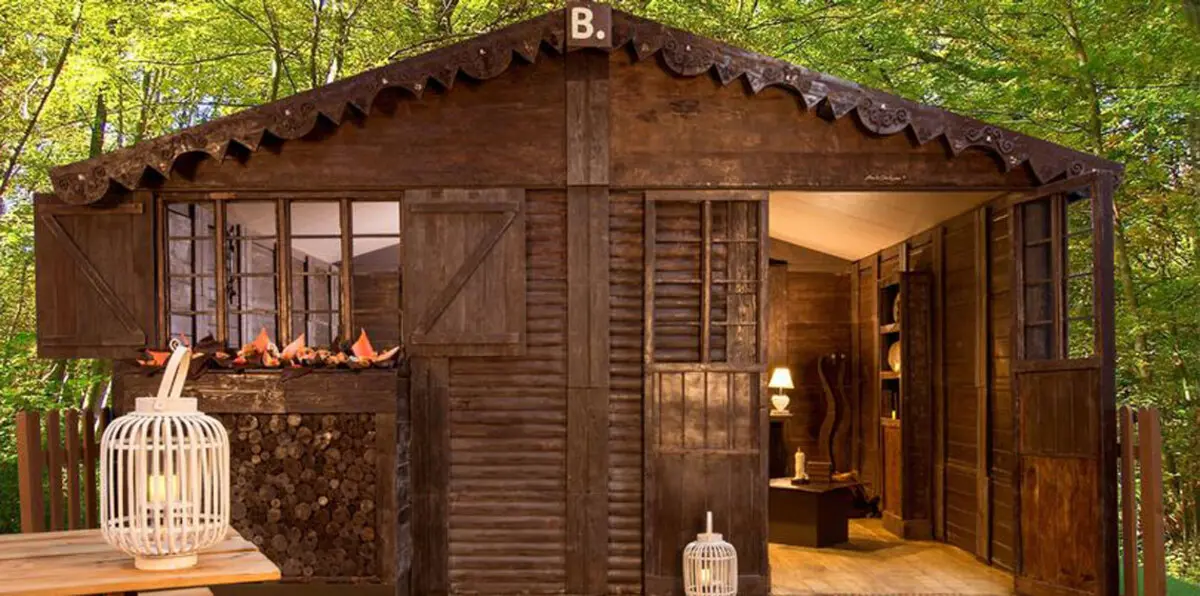 يمكن حجزه إلكترونيًا للإقامة.. إنشاء كوخ من الشكولاتة بمساحة 18 مترًا (صور)