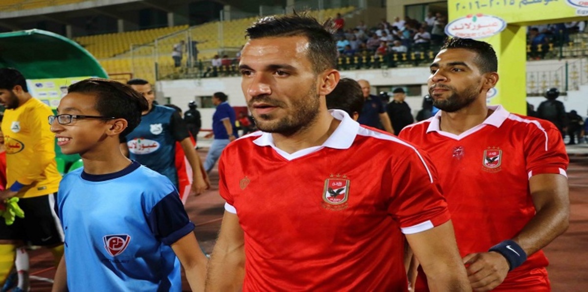 الأهلي المصري يُقيّد 3 من صفقاته الجديدة في القائمة الأفريقية