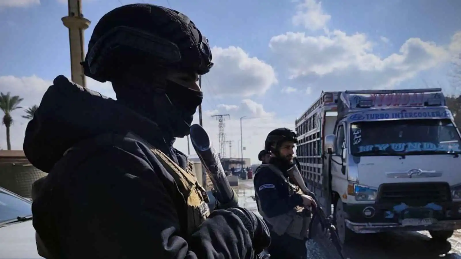 مقتل 3 جنود من القوات الحكومية بعمليتي استهداف في الجزيرة السورية (صور)