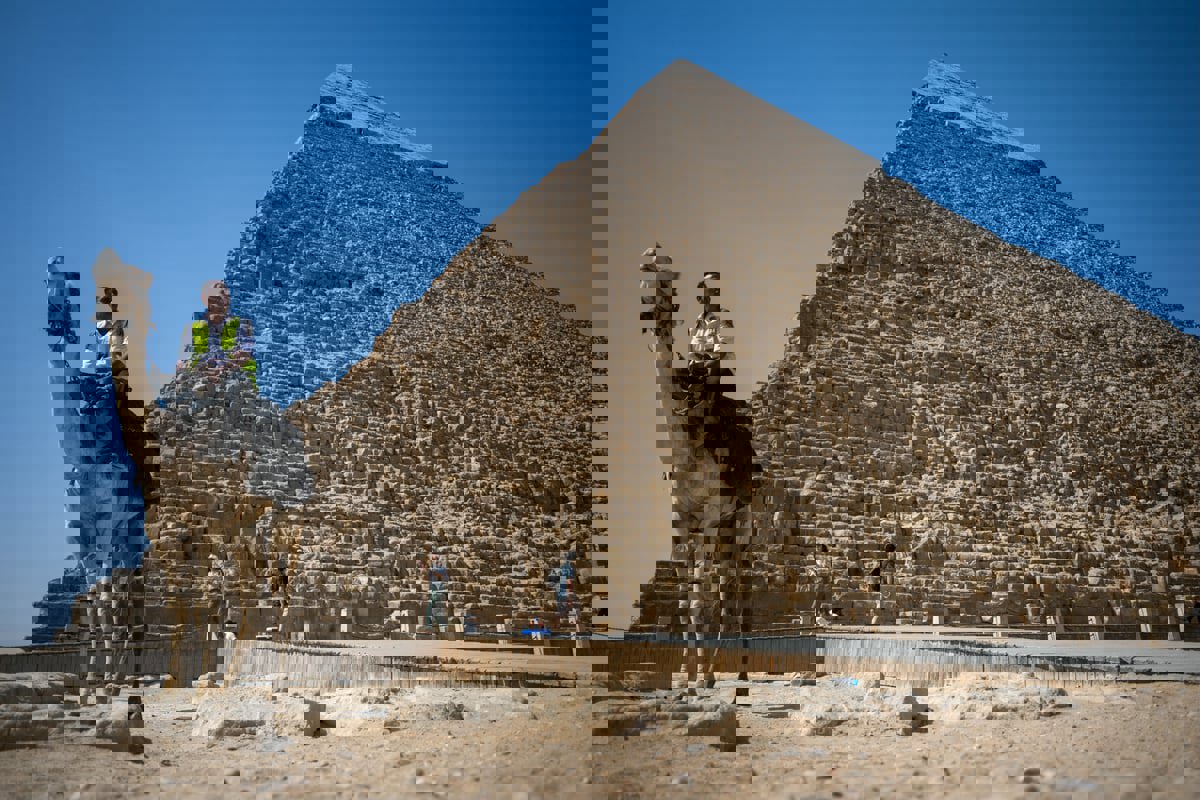 الذكاء الاصطناعي يعيد تشكيل "الهرم الأكبر" في مصر بطريقة مذهلة (صور)