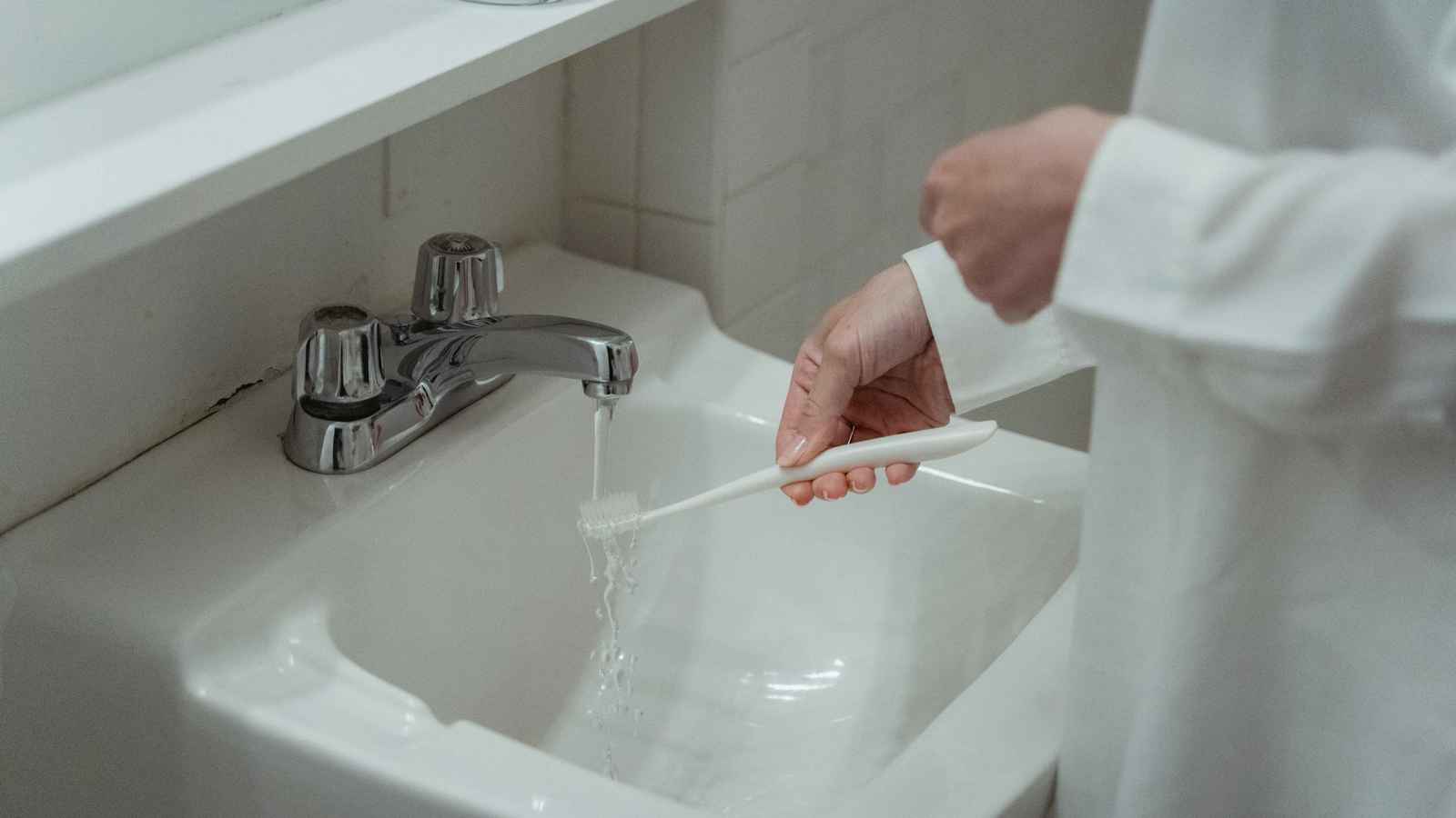 الفلورايد في مياه الشرب.. مفيد صحيا أم يحمل تهديدا خفيا؟