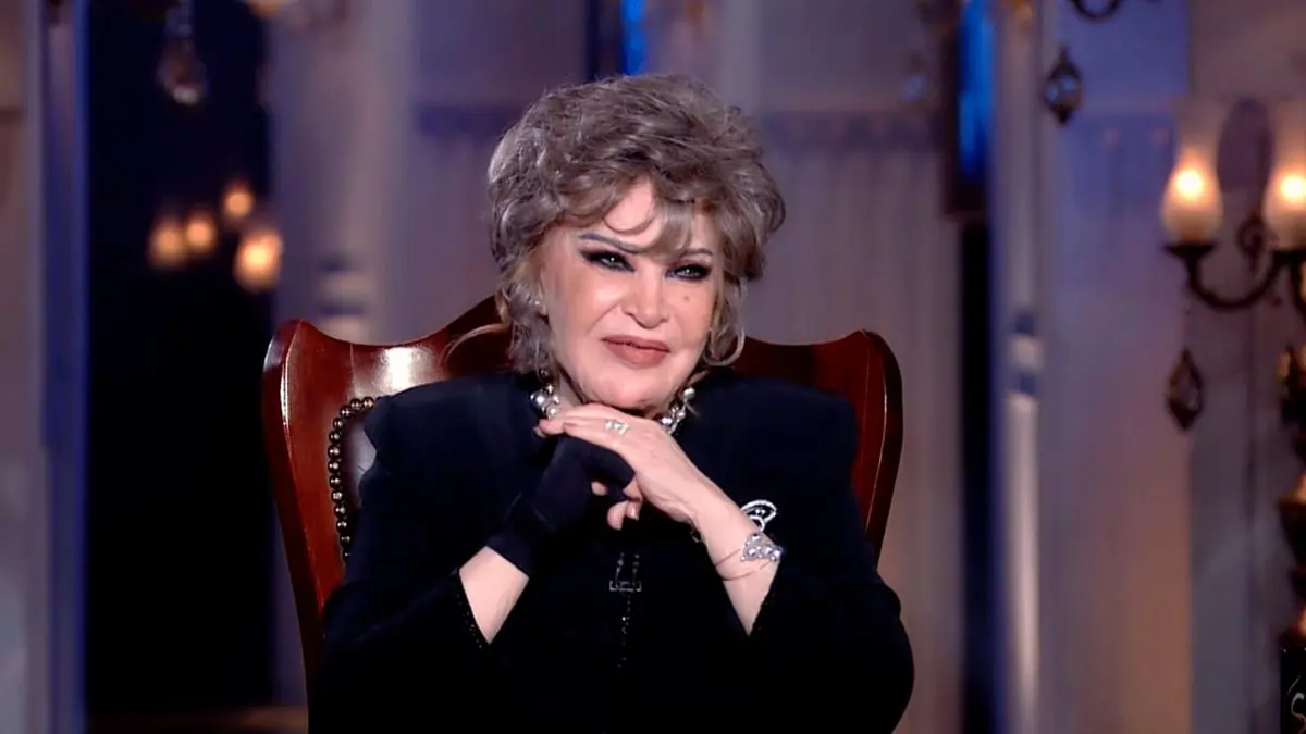 صفية العمري تؤدي مناسك الحج على كرسي متحرك (صورة)