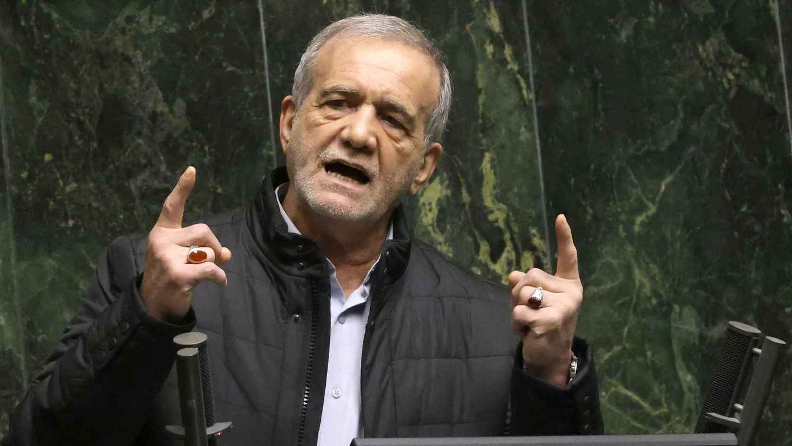 بزشكيان: مستعدون للحوار مع واشنطن "من موقع الندية"