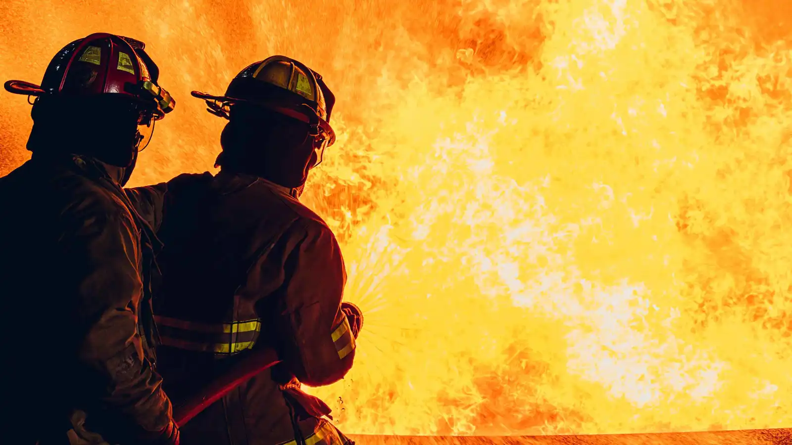 مصر.. ممرضة تُضرم النيران عمدا بمستشفى حلوان