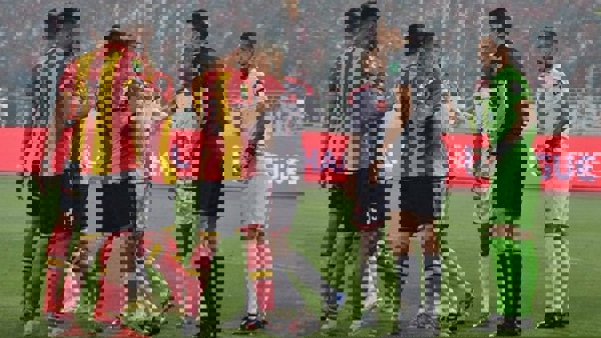 الترجي يطالب بإلغاء إنذارات لاعبيه قبل لقاء الوداد بنهائي دوري أبطال افريقيا