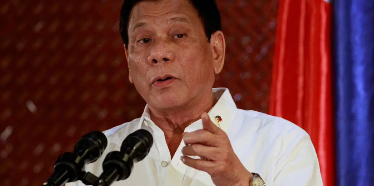 الرئيس الفلبيني يعرض حكمًا ذاتيًا على مسلمي بلاده مقابل التصدي لداعش