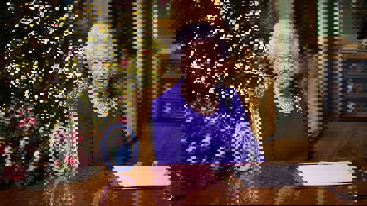 صحيفة بريطانية: الملكة إليزابيث الثانية "محطمة" بعد نفوق كلبها