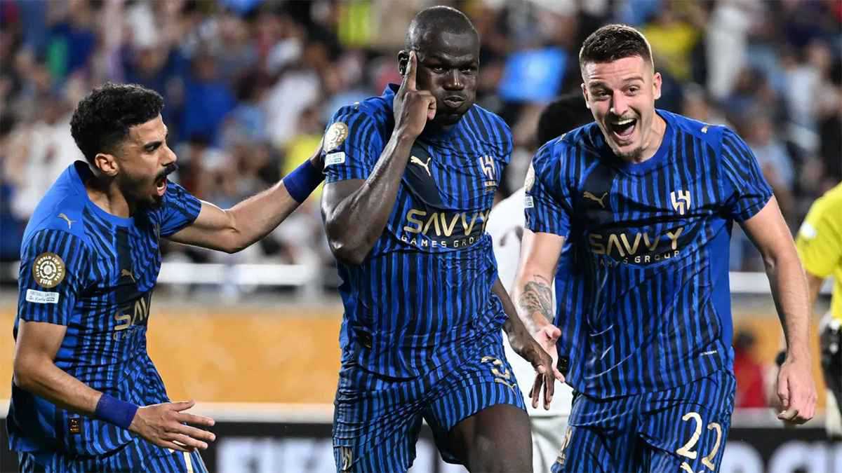 بينها مانشستر سيتي.. 5 أندية أوروبية تلاحق نجم الهلال السعودي