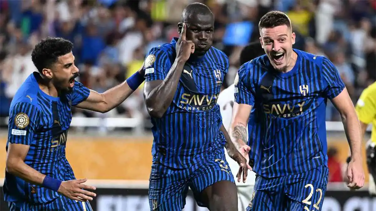 بينها مانشستر سيتي.. 5 أندية أوروبية تلاحق نجم الهلال السعودي