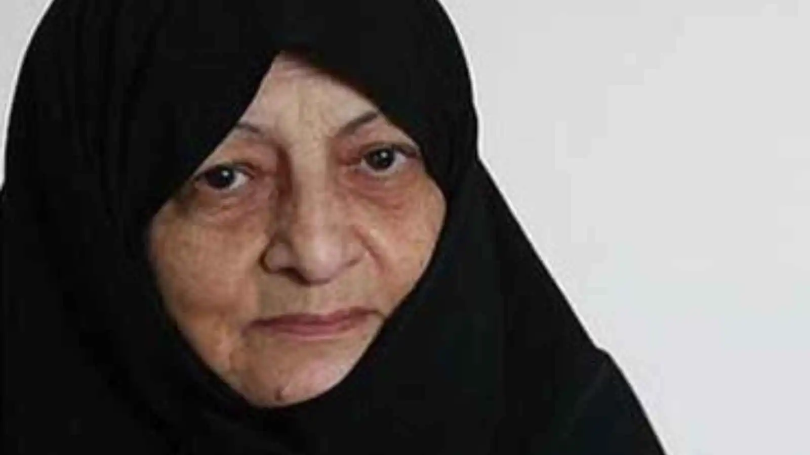 متأثرة بجراحها.. وفاة أرملة المرشد الإيراني علي خامنئي