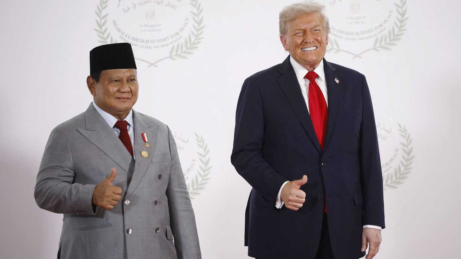 مكبر الصوت يكشف طلبًا خاصًا للرئيس الإندونيسي من ترامب (فيديو)