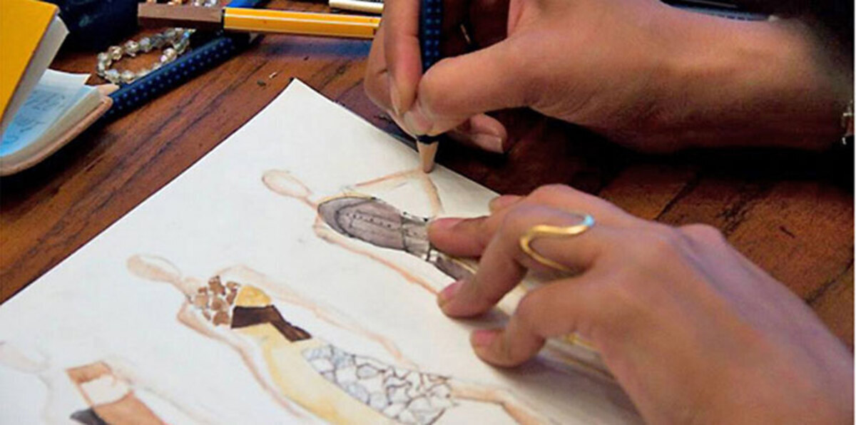 "الدار العراقية للأزياء" تنتج بدلة تاريخية تعود إلى العصور السومرية (صورة)