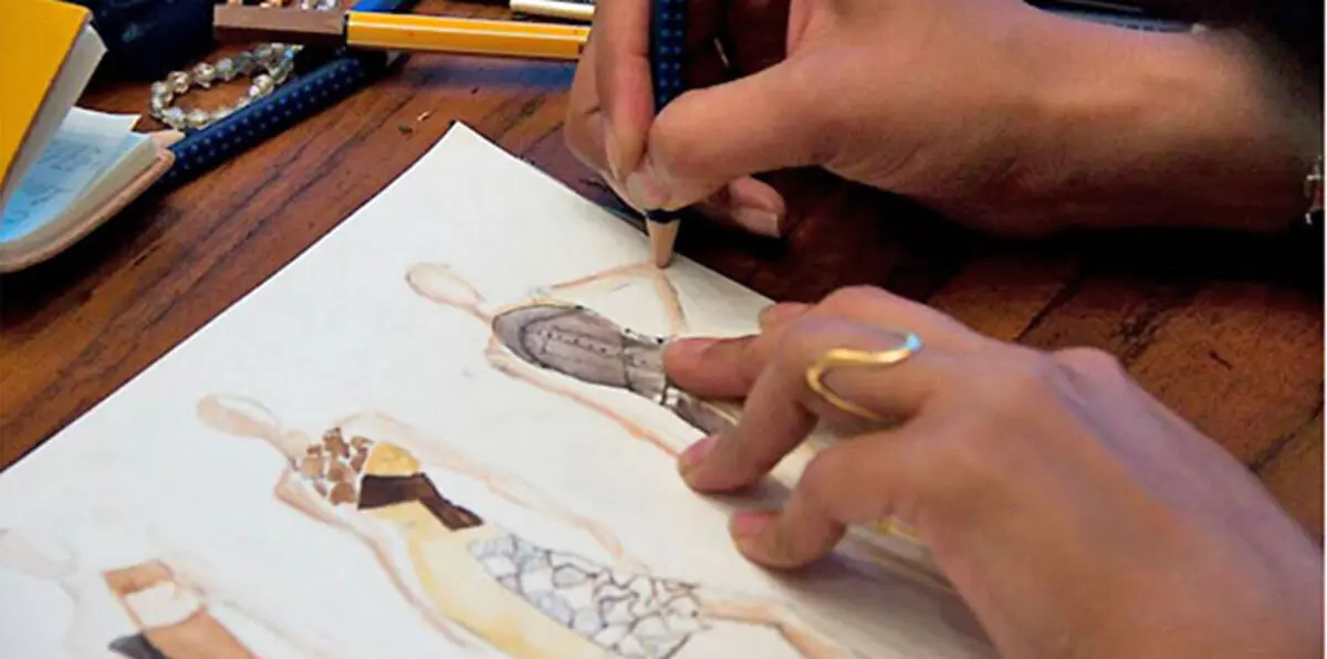 "الدار العراقية للأزياء" تنتج بدلة تاريخية تعود إلى العصور السومرية (صورة)