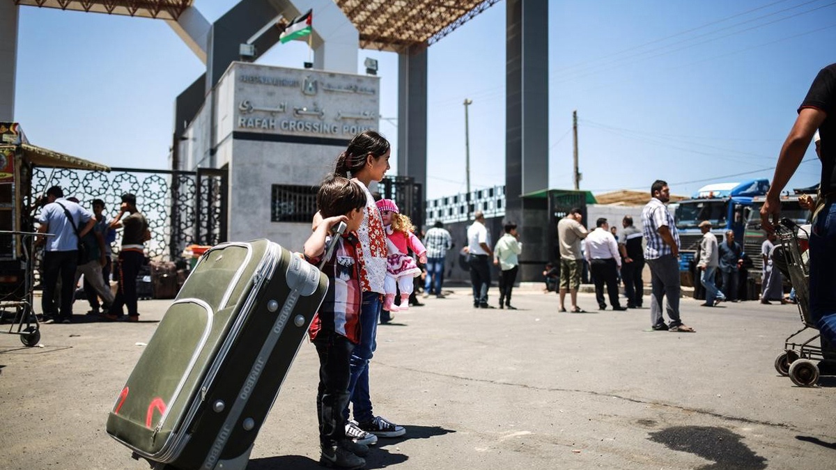 أنباء عن إعادة فتح معبر رفح أمام المسافرين خلال أيام