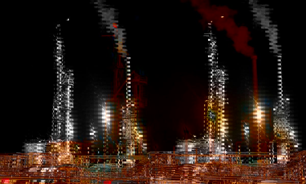 أسعار النفط ترتفع إثر توقعات انقطاع الإمدادات الليبية 