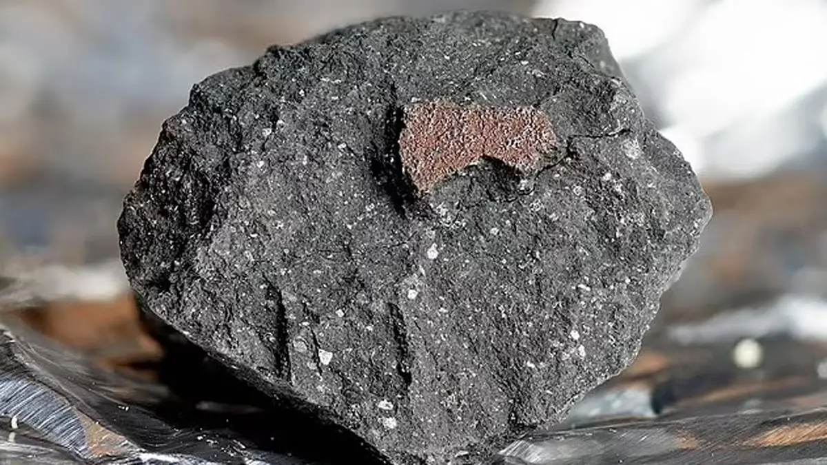 لأول مرة.. العثور على مياه خارج الأرض داخل نيزك