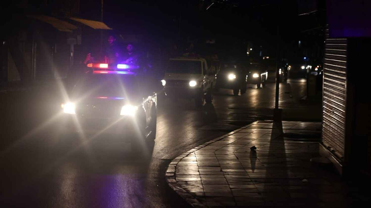 تزامنا مع اشتباكات عنيفة.. السويداء السورية تعيش "ليلة مظلمة"