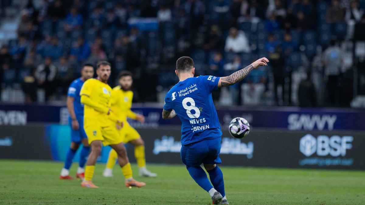 ملخص وأهداف ونتيجة مباراة الهلال ضد الحزم في الدوري السعودي