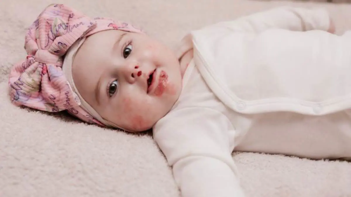 ما سبب وفاة طفلة المؤثرة الشهيرة هانا كامبل؟ (فيديو)