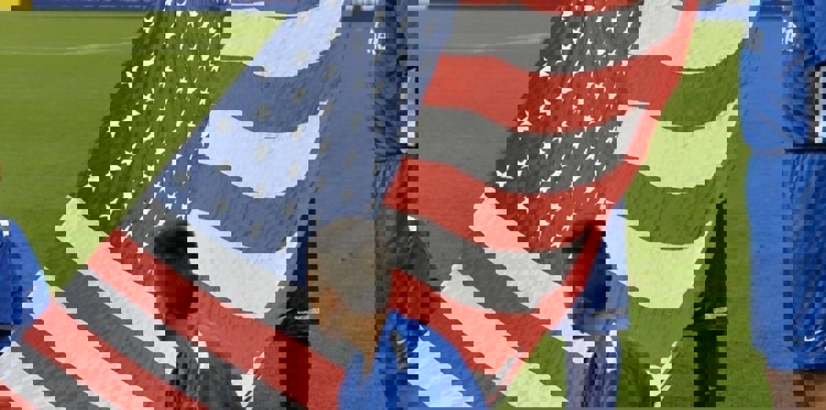 قانون جديد بالدوري الأمريكي لاحترام النشيد الوطني