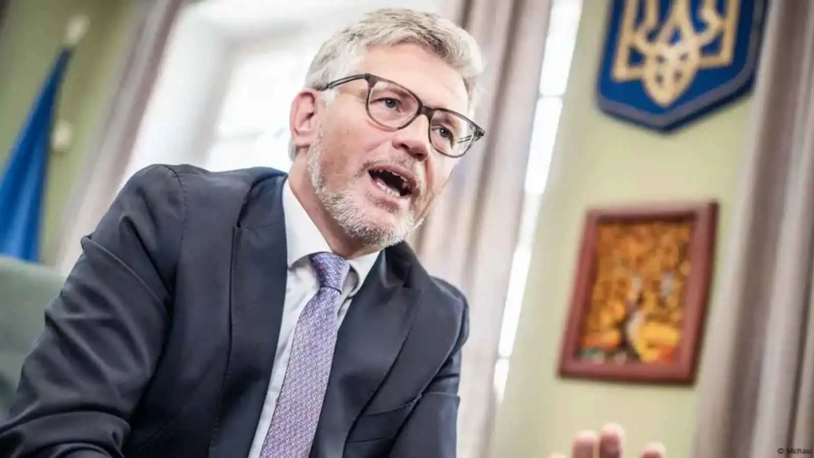 سفير أوكرانيا السابق في ألمانيا يعتذر عن تصريحات هاجم فيها شولتس