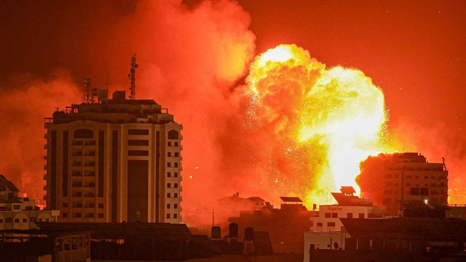 صفقة غزة تدخل "المرحلة الحرجة" وإسرائيل تستعد لحرب جديدة