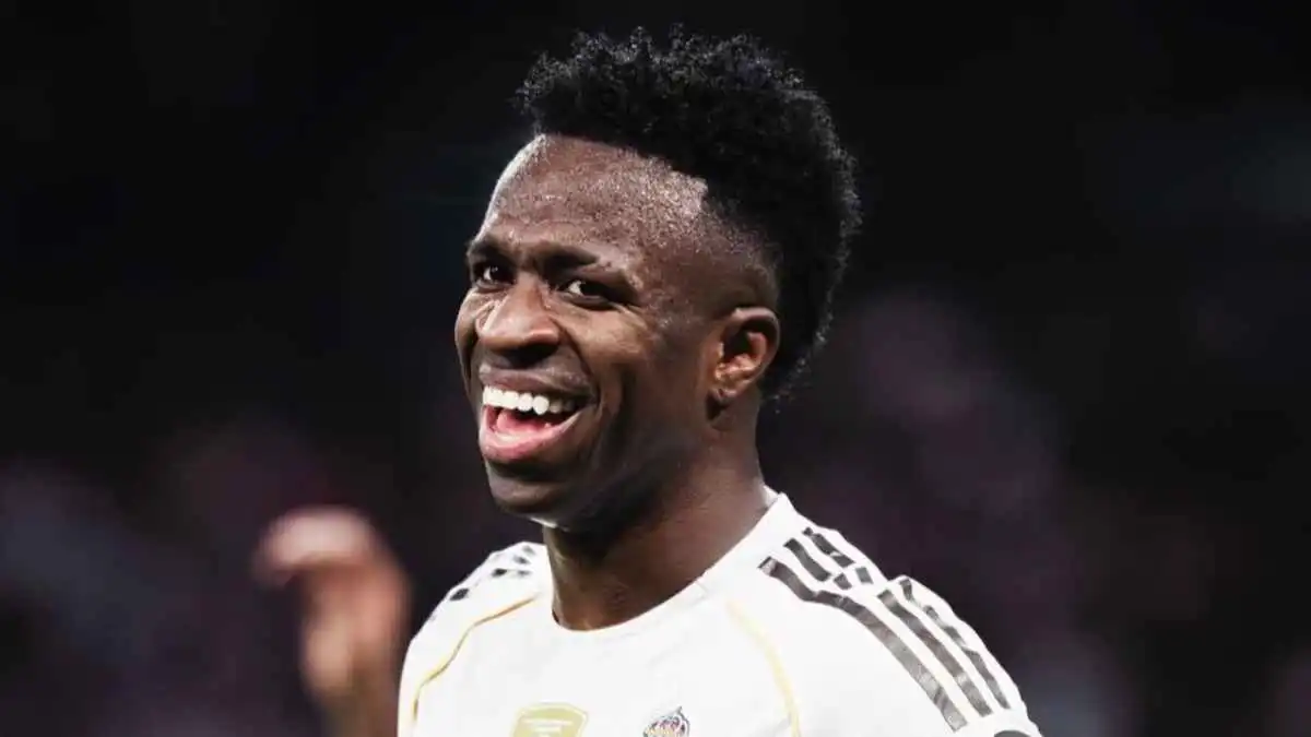 بعد صافرات الاستهجان.. جماهير ريال مدريد تطالب بطرد فينيسيوس