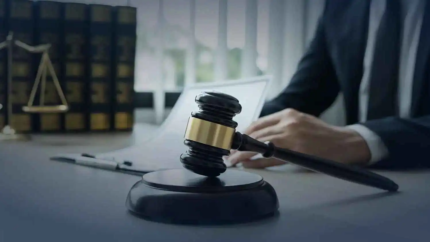 السجن 35 عامًا لقاض في كاليفورنيا بعد إدانته بقتل زوجته بالرصاص