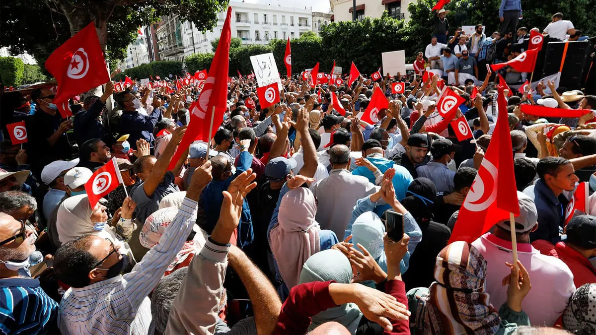 تصاعد المواجهات بين الأمن والمحتجين في منطقة "عقارب" التونسية