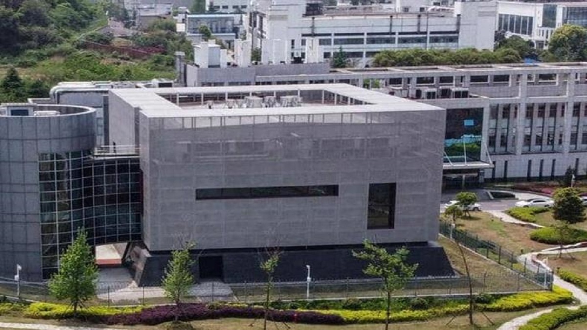 معهد ووهان يرد على الاتهامات الأمريكية بشأن تسرب "كورونا"