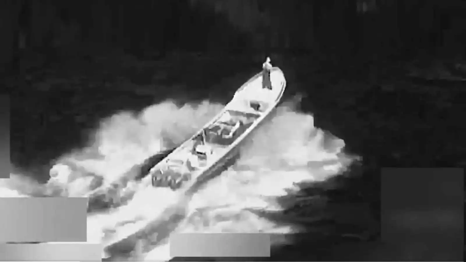 هجوم أمريكي على سفينة في المحيط الهادي يوقع قتيلين (فيديو)