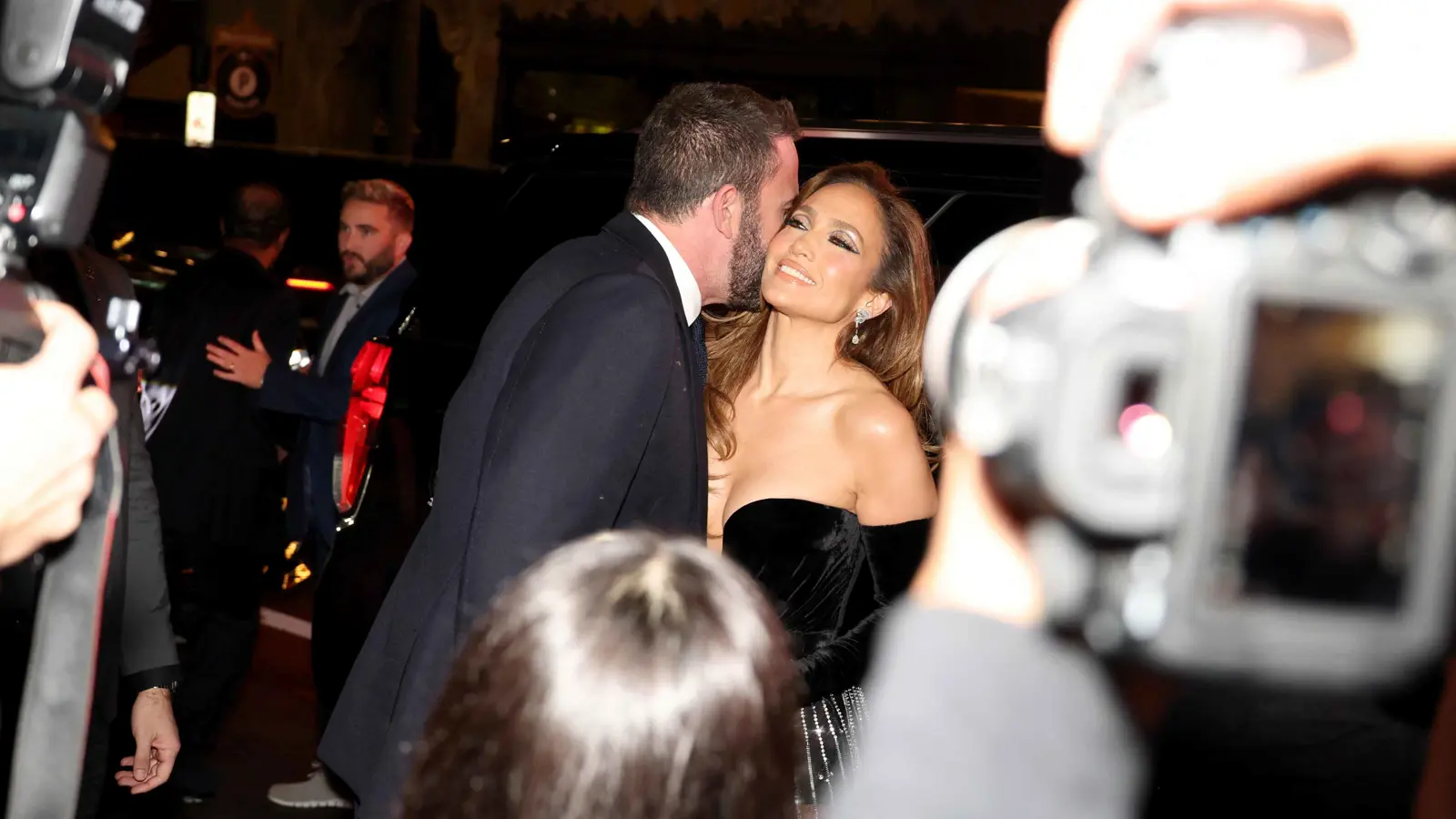 بن أفليك وجينيفر لوبيز.. "الحكاية الخيالية تتحول إلى كابوس"