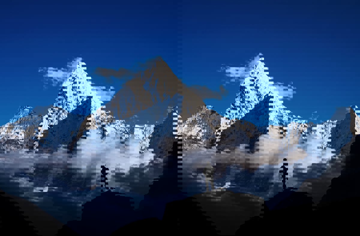 ذوبان قمة إيفريست يكشف عن مئات الجثث (صورة)