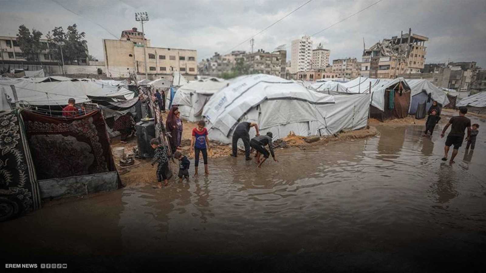 يتواصل حتى الجمعة.. منخفض جوي يُغرق خيام النازحين ويفاقم معاناة الغزيين