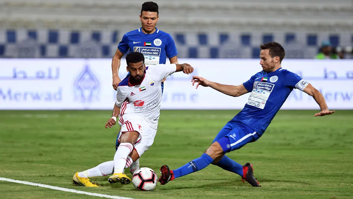 الشارقة يتخطى الجزيرة بثنائية ويحلق في صدارة ترتيب الدوري الإماراتي (فيديو)