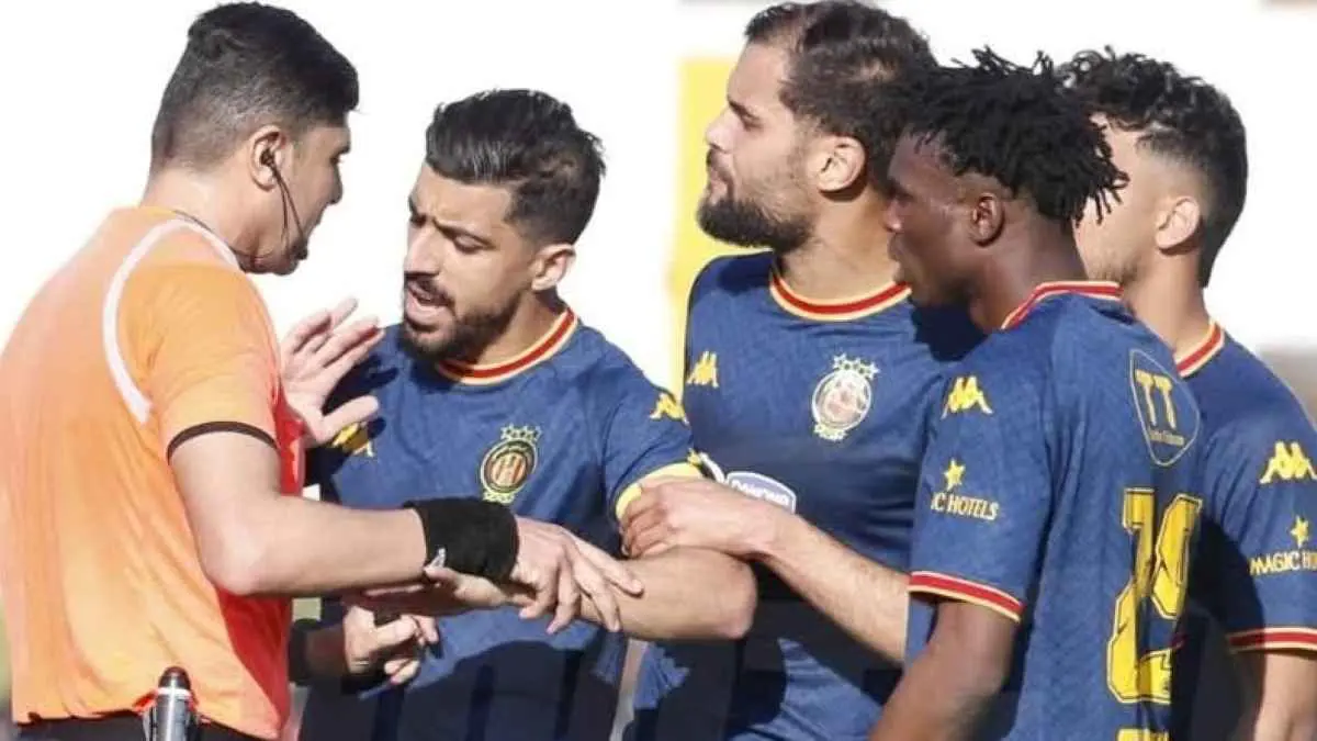 تقنية الـVAR لم تنه الجدل..أزمة جديدة تضرب نزاهة التحكيم بالدوري التونسي