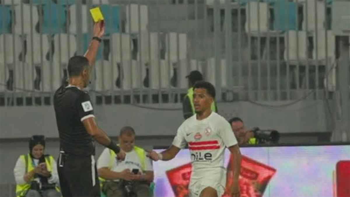 هل تعمد خوان ألفينا بيزيرا الحصول على بطاقة صفراء ليلعب أمام الأهلي؟