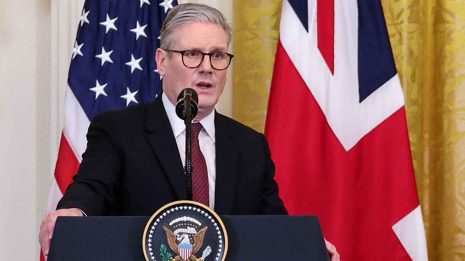 ستارمر يدعو قادة أوروبا إلى قمة بشأن أوكرانيا الأحد