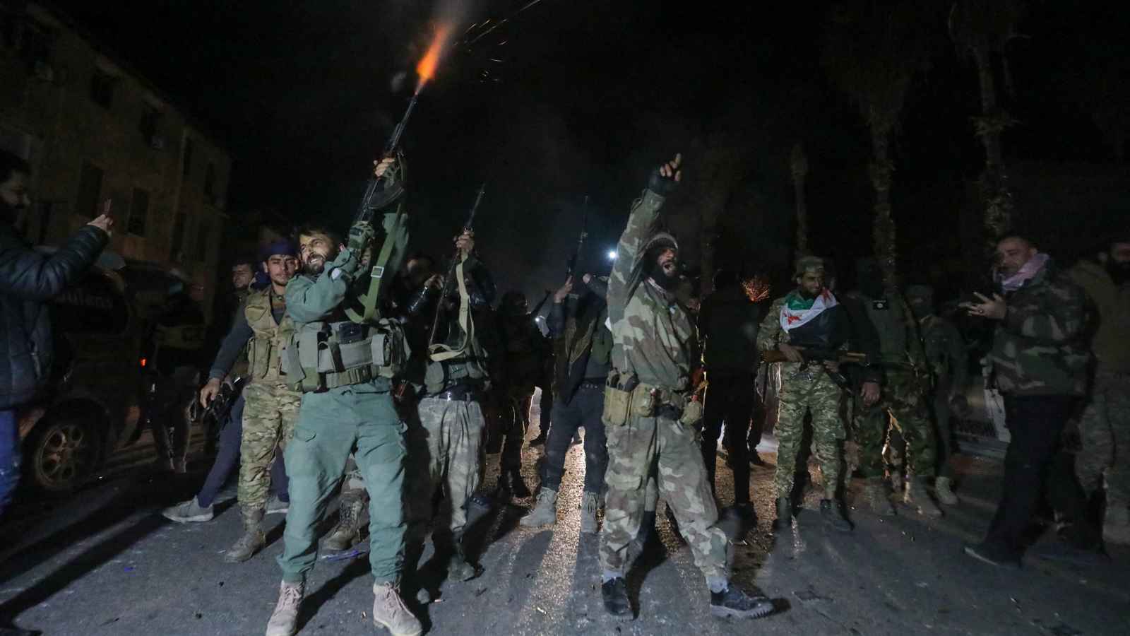 الفصائل تحقق مع ضباط الجيش والمخابرات بشأن "الأسد"