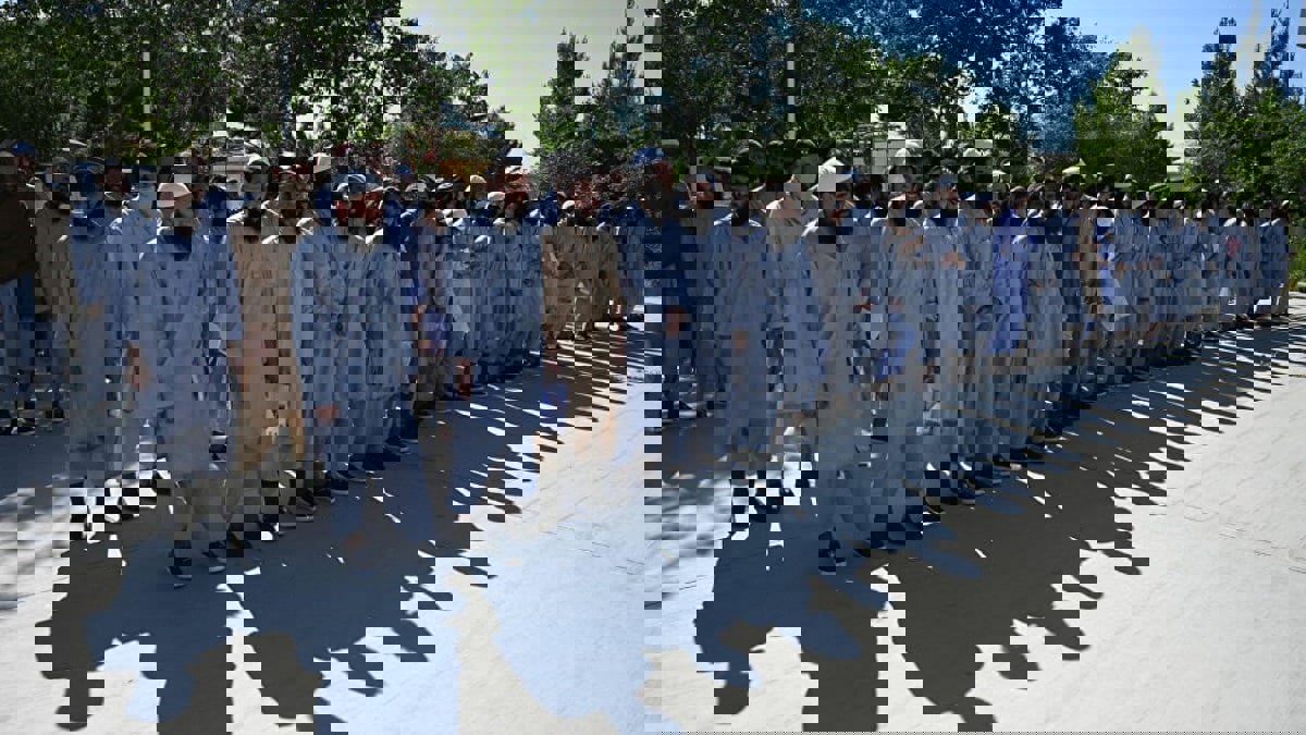 أفغانستان تبدأ إطلاق سراح المئات من سجناء طالبان