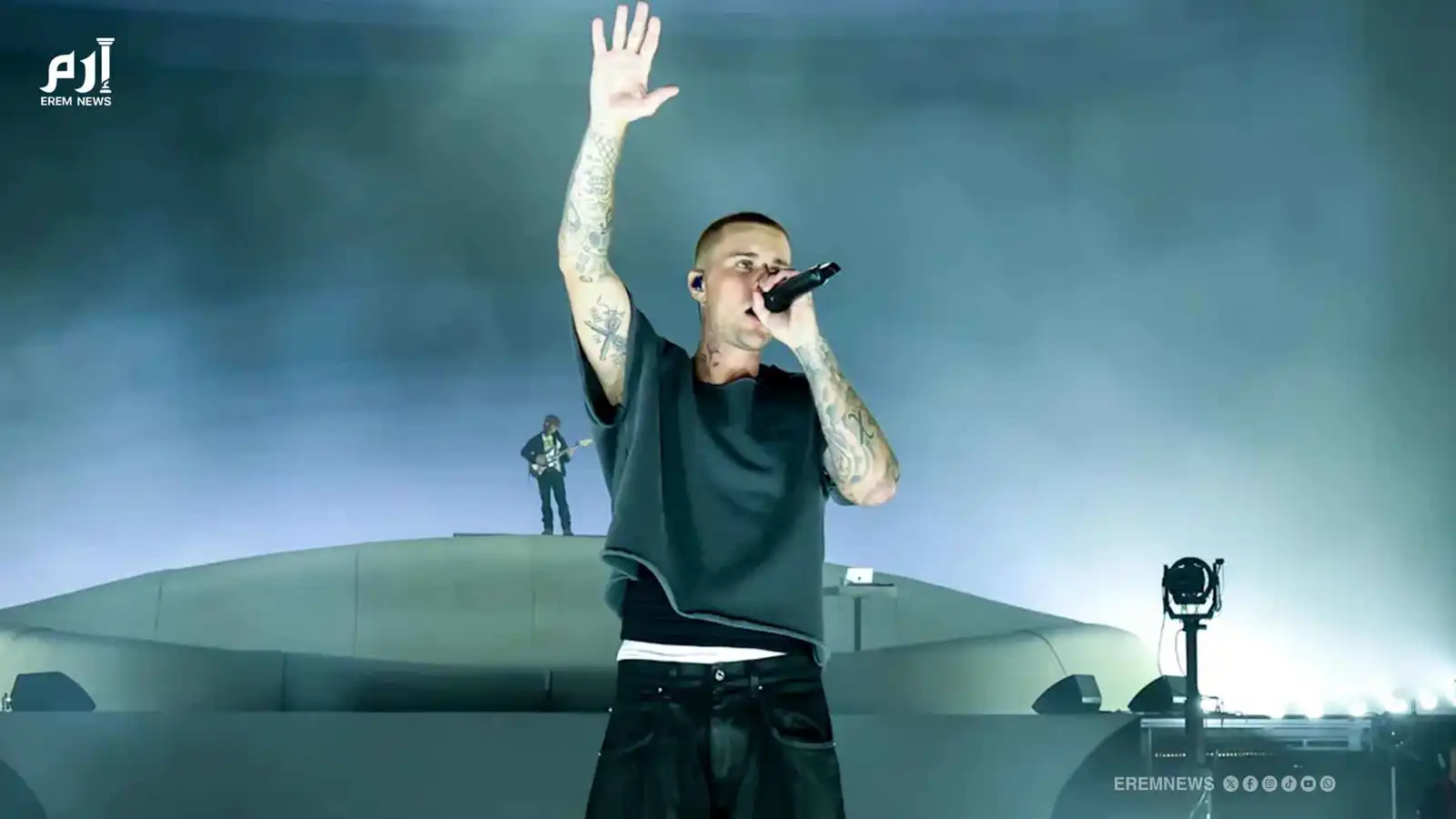 "فوضوي وباهت".. جاستن بيبر يثير الجدل في كوتشيلا 2026