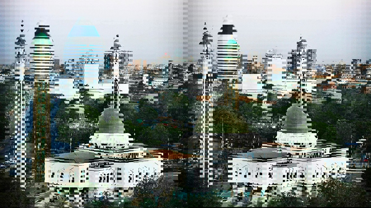 السعودية والإمارات تسعيان إلى شراكة إستراتيجية مع السودان