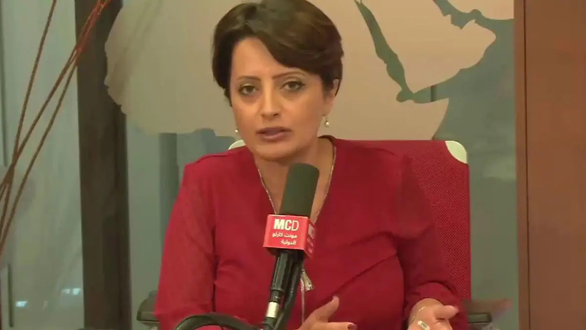 دعوة الإعلامية السعودية إيمان الحمود لأمسية شعرية في باريس تثير الجدل.. فما القصة؟