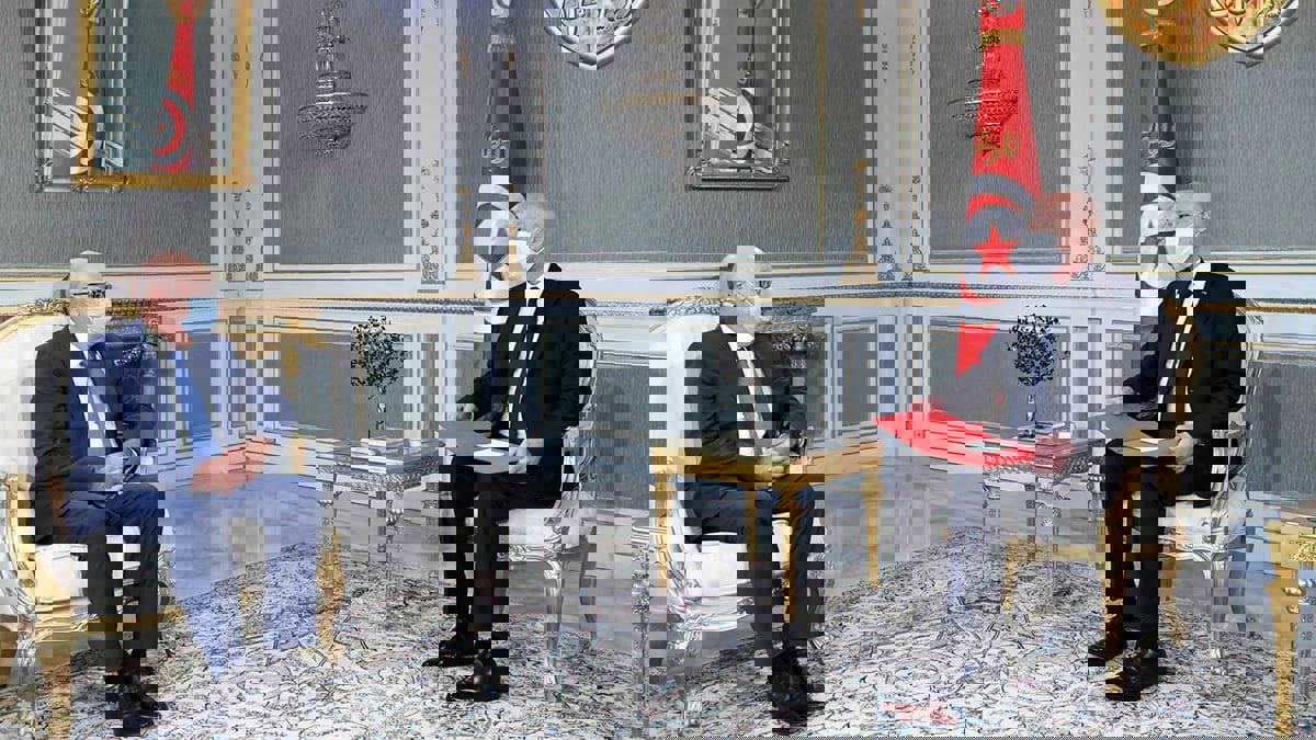 تقرير: تونس تفاوض صندوق النقد الدولي "بيد فارغة"