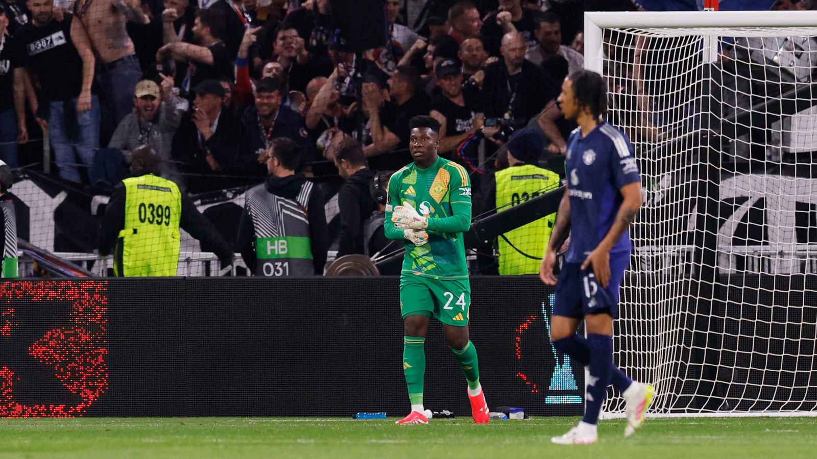 تصريح مثير لأموريم بعد خطأ قاتل لحارس مانشستر يونايتد أونانا